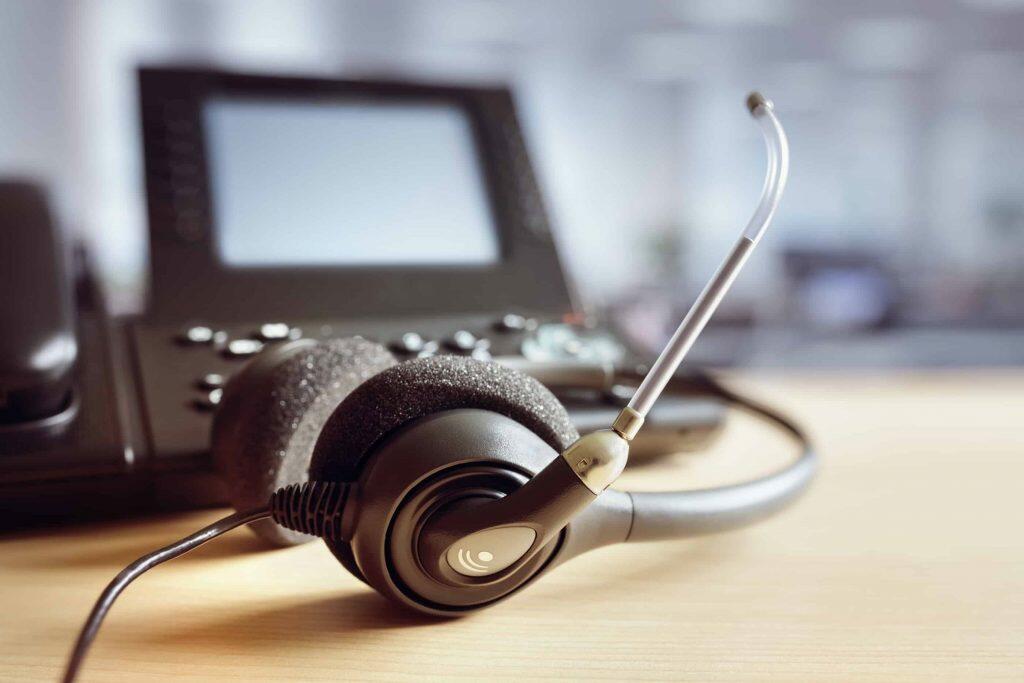 10 Powerful Reasons You'll Want to Make the Switch to VoIP for Your Office Phones﻿